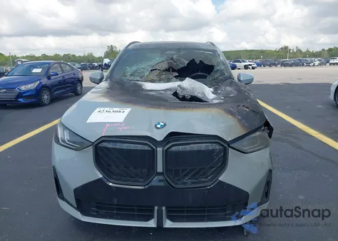 2025 BMW X3 30 xDrive из США, поврежденный, VIN 5UX53GP07S9Y78730